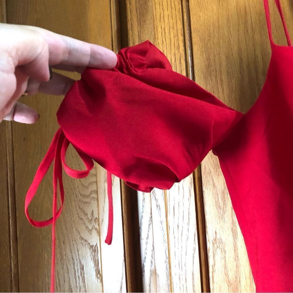 Club Monaco Pop of Red Cold Shoulder Crepe Mini Dress Size 6 - Picture 7 of 14